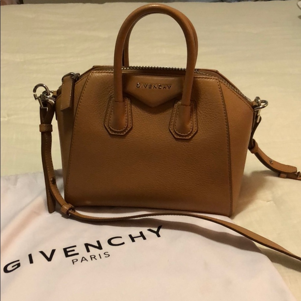 Givenchy Mini Antigona Bag - Picture 5 of 11